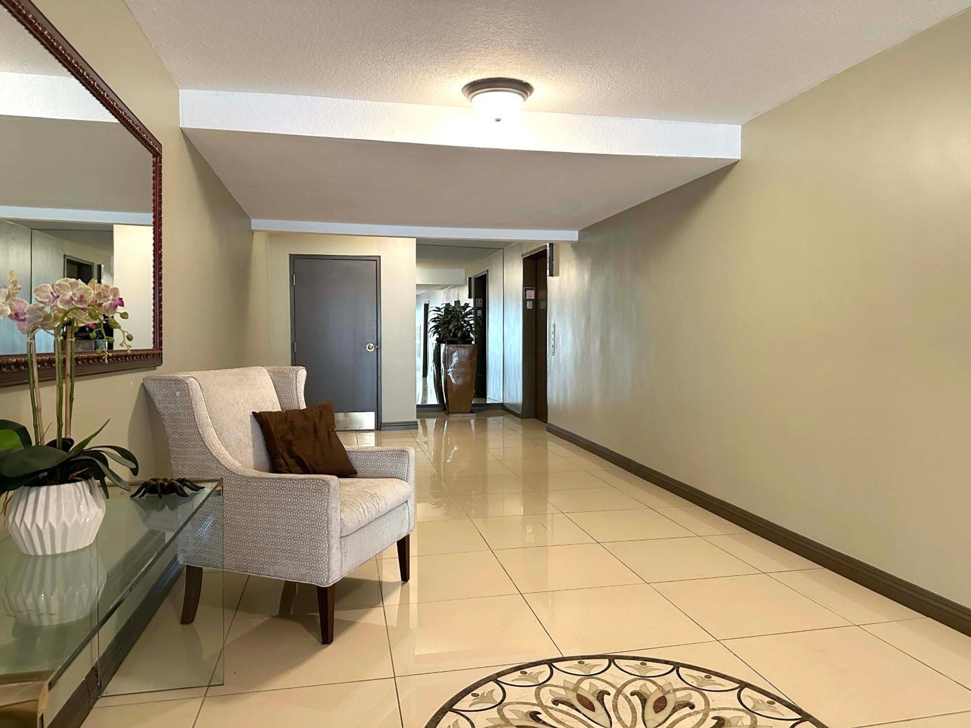 1 Bd Condominium Near Sunset Blvd 洛杉矶 外观 照片
